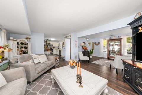 Tiny photo for 125 Presidential Boulevard, Oswego, IL 60543 (MLS # 12504132)