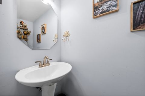 Tiny photo for 125 Presidential Boulevard, Oswego, IL 60543 (MLS # 12504132)