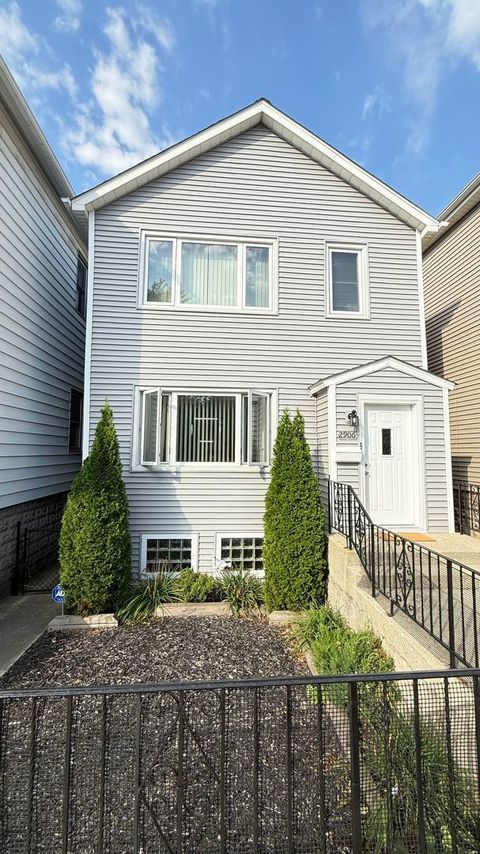 2906 S LOWE Avenue Chicago IL 60616