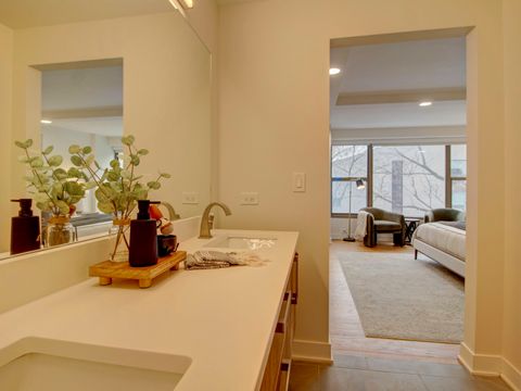 Tiny photo for 2970 N Lake Shore Drive #4D-4E, Chicago, IL 60657 (MLS # 12589510)