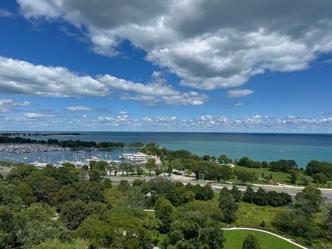 Tiny photo for 2970 N Lake Shore Drive #4D-4E, Chicago, IL 60657 (MLS # 12589510)