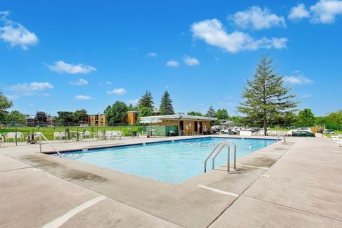 Tiny photo for 1313 S Rebecca Road #116B, Lombard, IL 60148 (MLS # 12671061)
