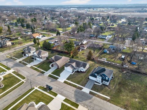 Tiny photo for 20929 Lakewoods Lane, Shorewood, IL 60404 (MLS # 12590951)