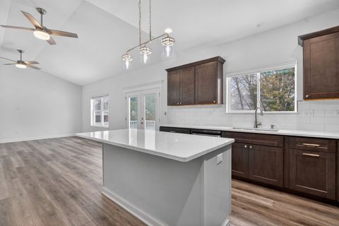 Tiny photo for 20929 Lakewoods Lane, Shorewood, IL 60404 (MLS # 12590951)