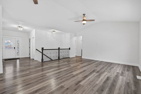 Tiny photo for 20929 Lakewoods Lane, Shorewood, IL 60404 (MLS # 12590951)