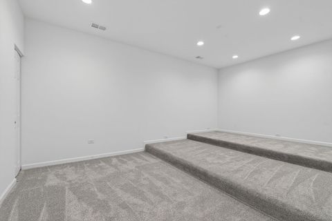 Tiny photo for 20929 Lakewoods Lane, Shorewood, IL 60404 (MLS # 12590951)