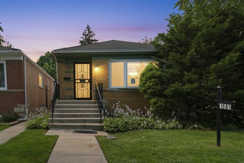 Tiny photo for 1067 W 97th Street, Chicago, IL 60643 (MLS # 12705650)