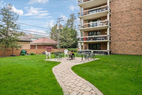 Tiny photo for 1020 N Harlem Avenue #5C, River Forest, IL 60305 (MLS # 12632430)