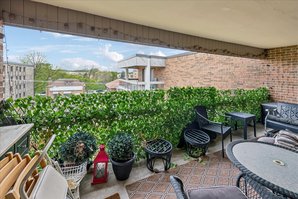 1020 N Harlem Avenue 5C