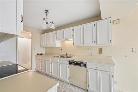 Tiny photo for 1020 N Harlem Avenue #5C, River Forest, IL 60305 (MLS # 12632430)