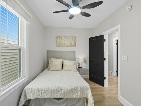 Tiny photo for 8442 S Kingston Avenue, Chicago, IL 60617 (MLS # 12477433)