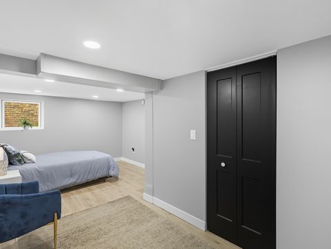 Tiny photo for 8442 S Kingston Avenue, Chicago, IL 60617 (MLS # 12477433)