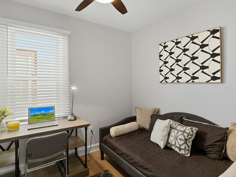 Tiny photo for 8442 S Kingston Avenue, Chicago, IL 60617 (MLS # 12477433)