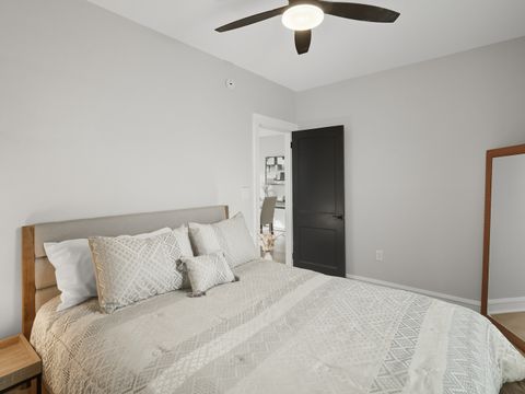 Tiny photo for 8442 S Kingston Avenue, Chicago, IL 60617 (MLS # 12477433)