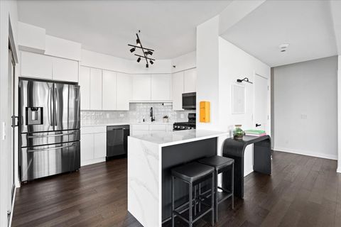 Tiny photo for 720 W RANDOLPH Street #503, Chicago, IL 60661 (MLS # 12620187)