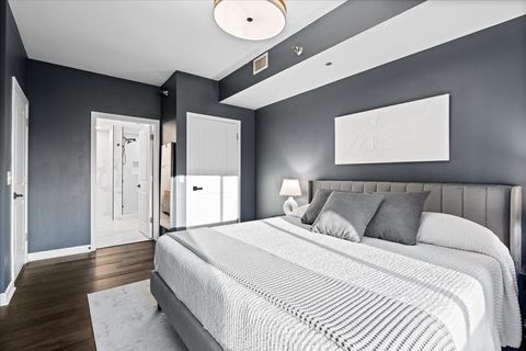 Tiny photo for 720 W RANDOLPH Street #503, Chicago, IL 60661 (MLS # 12620187)