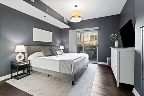 Tiny photo for 720 W RANDOLPH Street #503, Chicago, IL 60661 (MLS # 12620187)