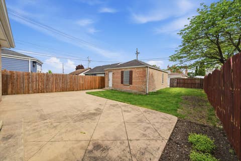 Tiny photo for 7821 W Thorndale Avenue, Chicago, IL 60631 (MLS # 12649363)