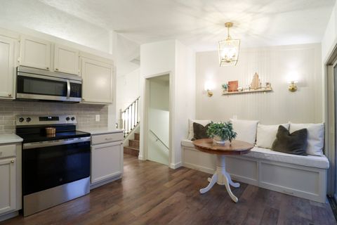 Tiny photo for 9 Timberview Drive, Bloomington, IL 61701 (MLS # 12521206)