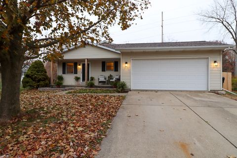 Photo of 9 Timberview Drive, Bloomington, IL 61701 (MLS # 12521206)