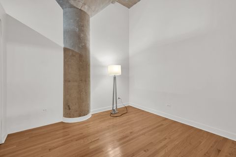 Tiny photo for 320 E 21st Street #204, Chicago, IL 60616 (MLS # 12455090)