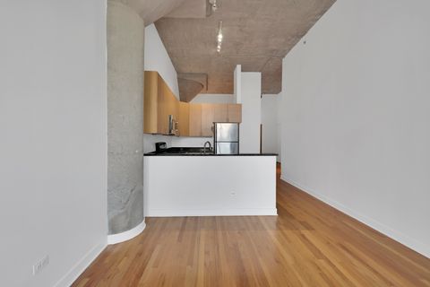 Tiny photo for 320 E 21st Street #204, Chicago, IL 60616 (MLS # 12455090)