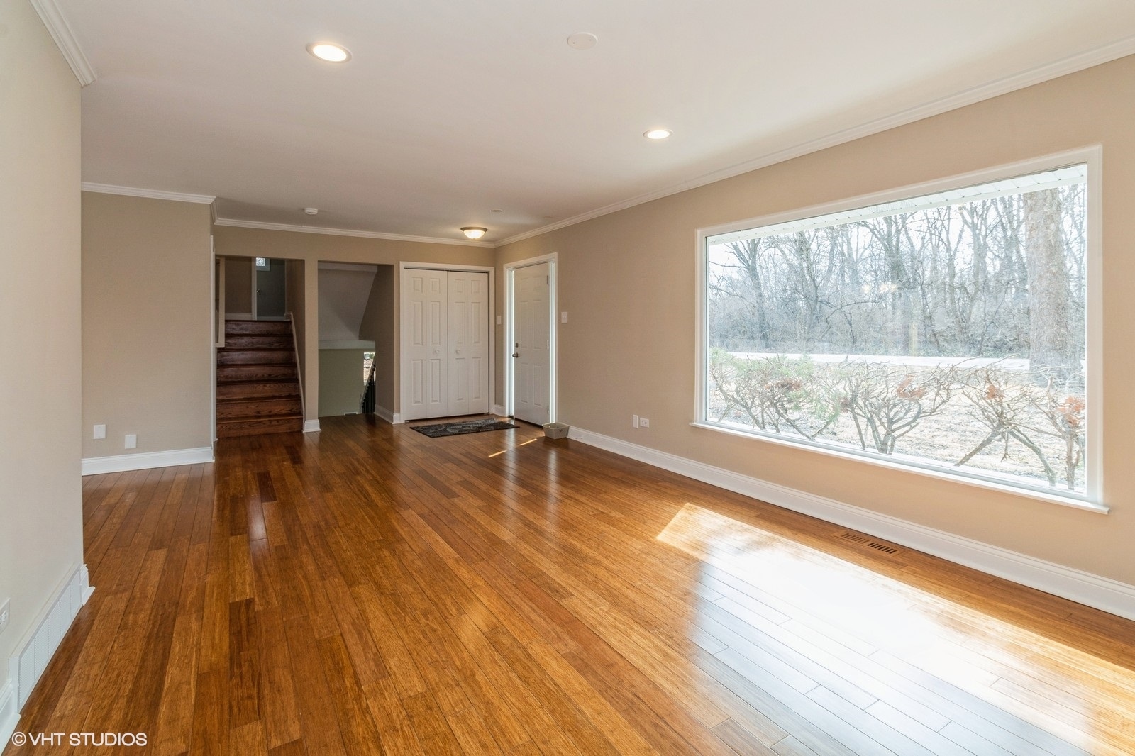 22W650 Arbor Lane