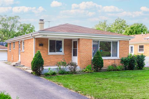 Photo of 358 N Craig Place, Lombard, IL 60148 (MLS # 12480279)