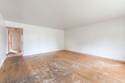 Tiny photo for 358 N Craig Place, Lombard, IL 60148 (MLS # 12480279)