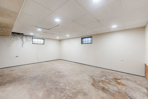 Tiny photo for 358 N Craig Place, Lombard, IL 60148 (MLS # 12480279)
