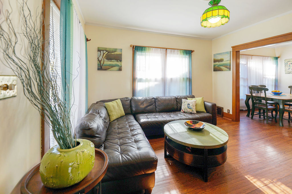 149 S Gladstone Avenue