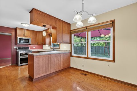 Tiny photo for 306 Orchard Lane, Bloomingdale, IL 60108 (MLS # 12490892)