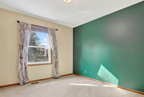 Tiny photo for 306 Orchard Lane, Bloomingdale, IL 60108 (MLS # 12490892)