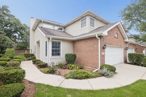 Photo of 14552 Club Circle Drive, Oak Forest, IL 60452 (MLS # 12767275)