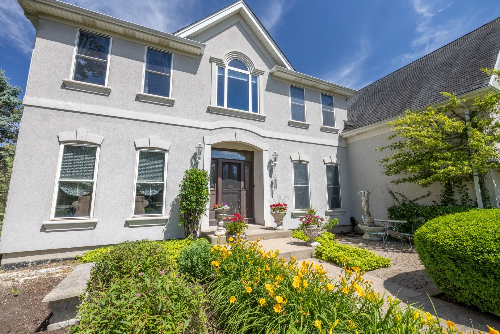 7n399 Homeward Glen Drive