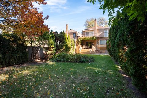 Tiny photo for 5228 N Virginia Avenue, Chicago, IL 60625 (MLS # 12509842)