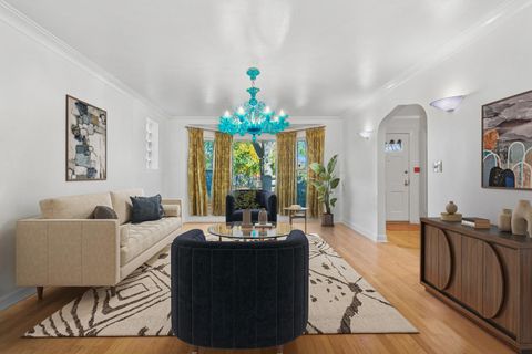 Tiny photo for 5228 N Virginia Avenue, Chicago, IL 60625 (MLS # 12509842)