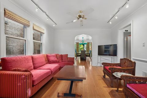 Tiny photo for 5228 N Virginia Avenue, Chicago, IL 60625 (MLS # 12509842)