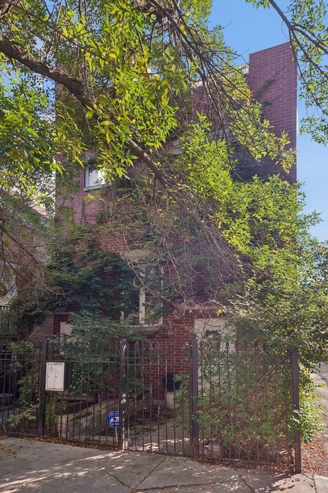 Photo of 1747 W Pierce Avenue #2, Chicago, IL 60622 (MLS # 12495846)