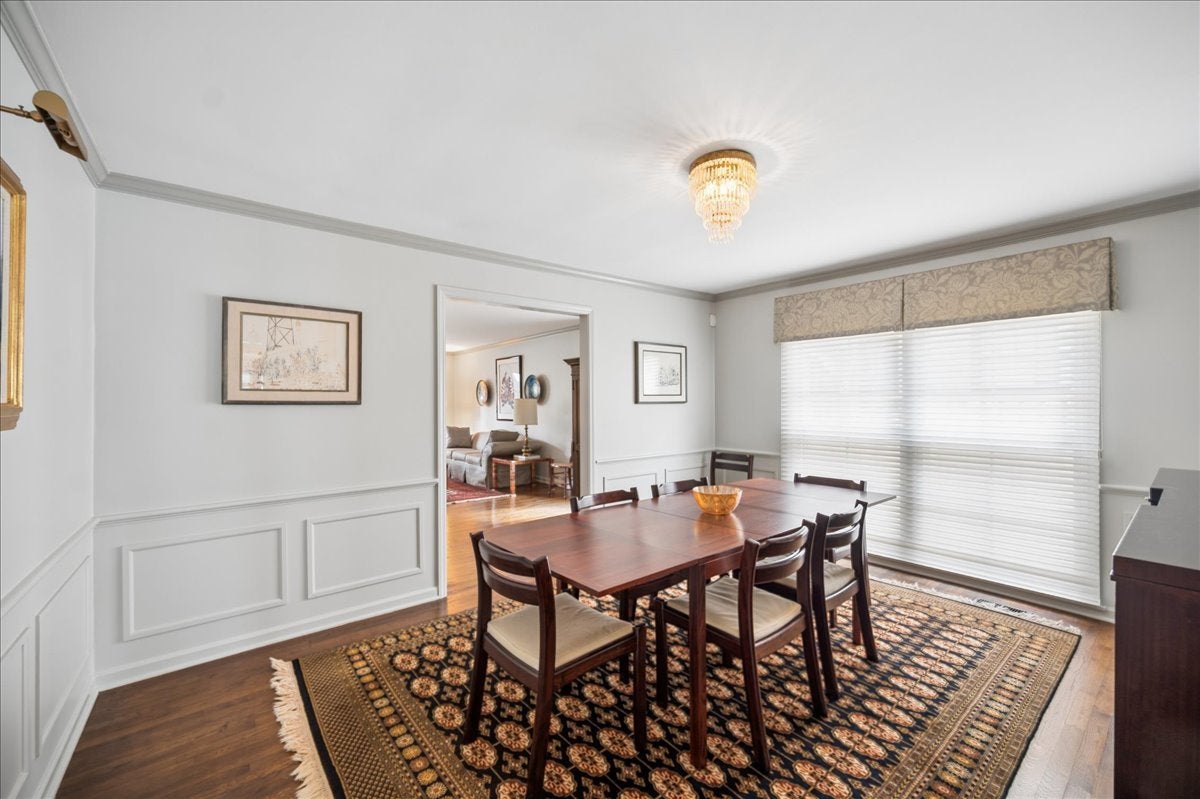 2448 Central Park Avenue