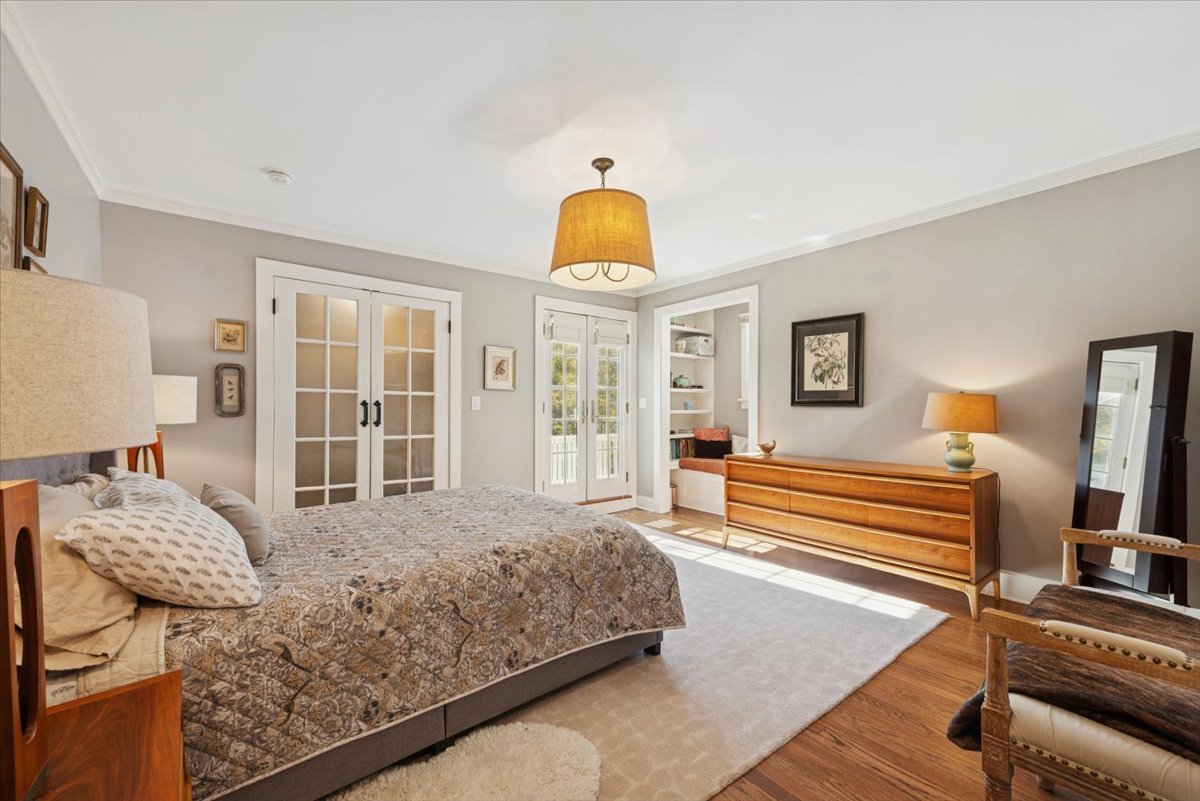 Evanston, Illinois 60201, United States, 5 Bedrooms Bedrooms, ,5 BathroomsBathrooms,Residential,Active,243348