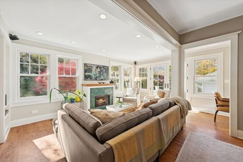 Tiny photo for 1570 Ashland Avenue, Evanston, IL 60201 (MLS # 12515051)