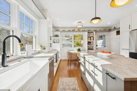 Tiny photo for 1570 Ashland Avenue, Evanston, IL 60201 (MLS # 12515051)