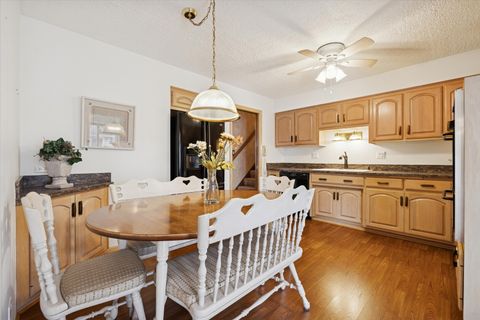 Tiny photo for 9S215 Florence Avenue, Downers Grove, IL 60516 (MLS # 12525052)