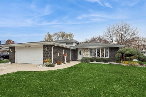 Photo of 9S215 Florence Avenue, Downers Grove, IL 60516 (MLS # 12525052)