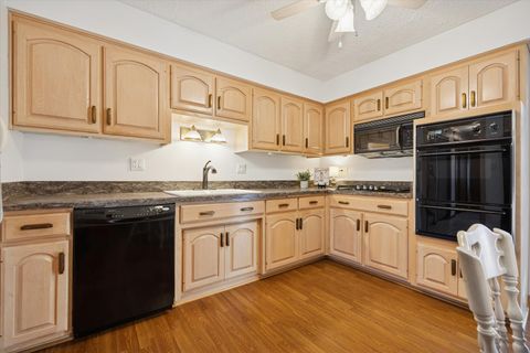 Tiny photo for 9S215 Florence Avenue, Downers Grove, IL 60516 (MLS # 12525052)