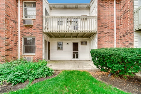 Tiny photo for 1315 Cunat Court #1D, Lake In The Hills, IL 60156 (MLS # 12786331)