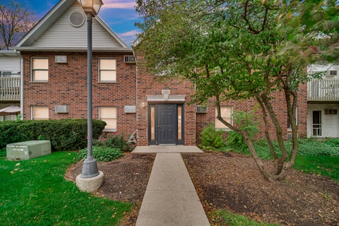 Tiny photo for 1315 Cunat Court #1D, Lake In The Hills, IL 60156 (MLS # 12786331)