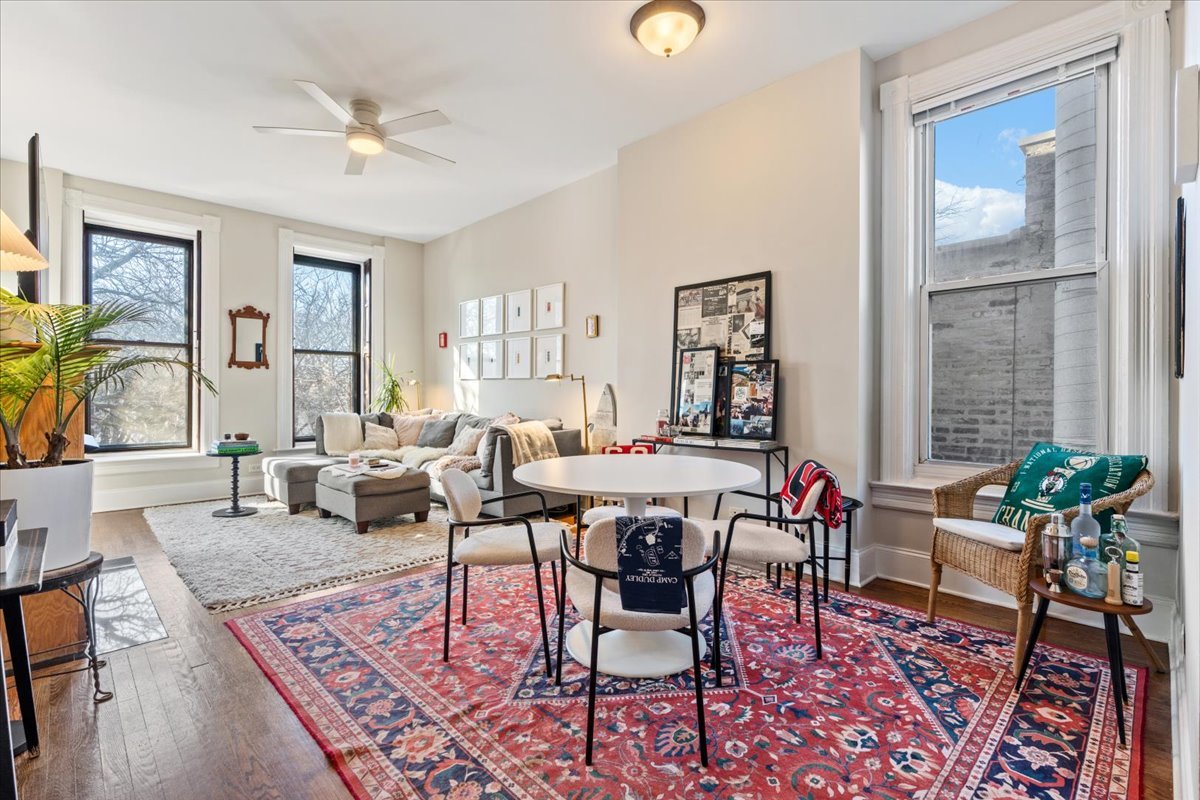 1633 N NORTH PARK Avenue 3