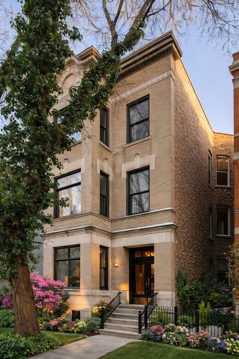 1415 W George Street 2 Chicago IL 60657